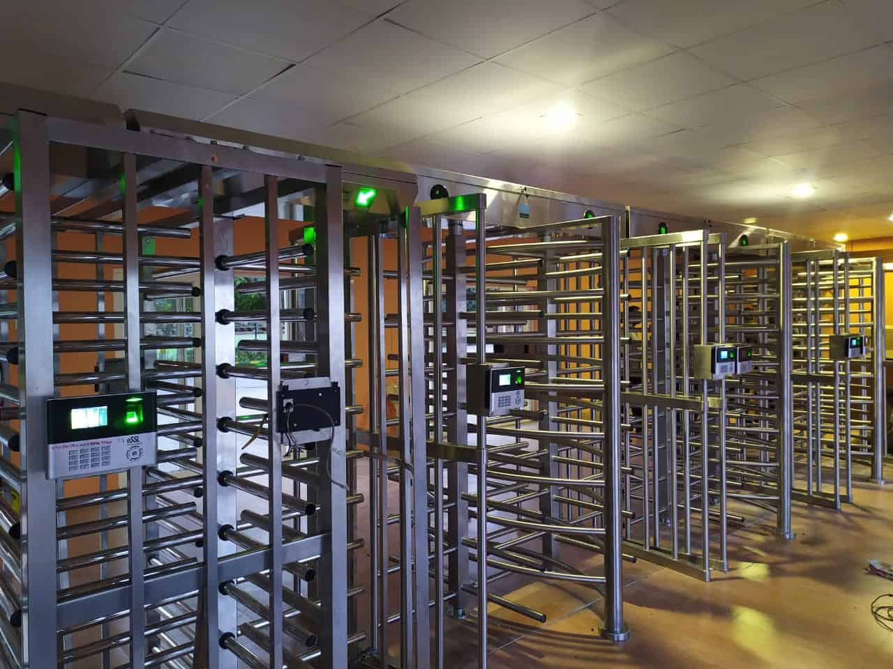 Tam Boy Turnike Sistemleri